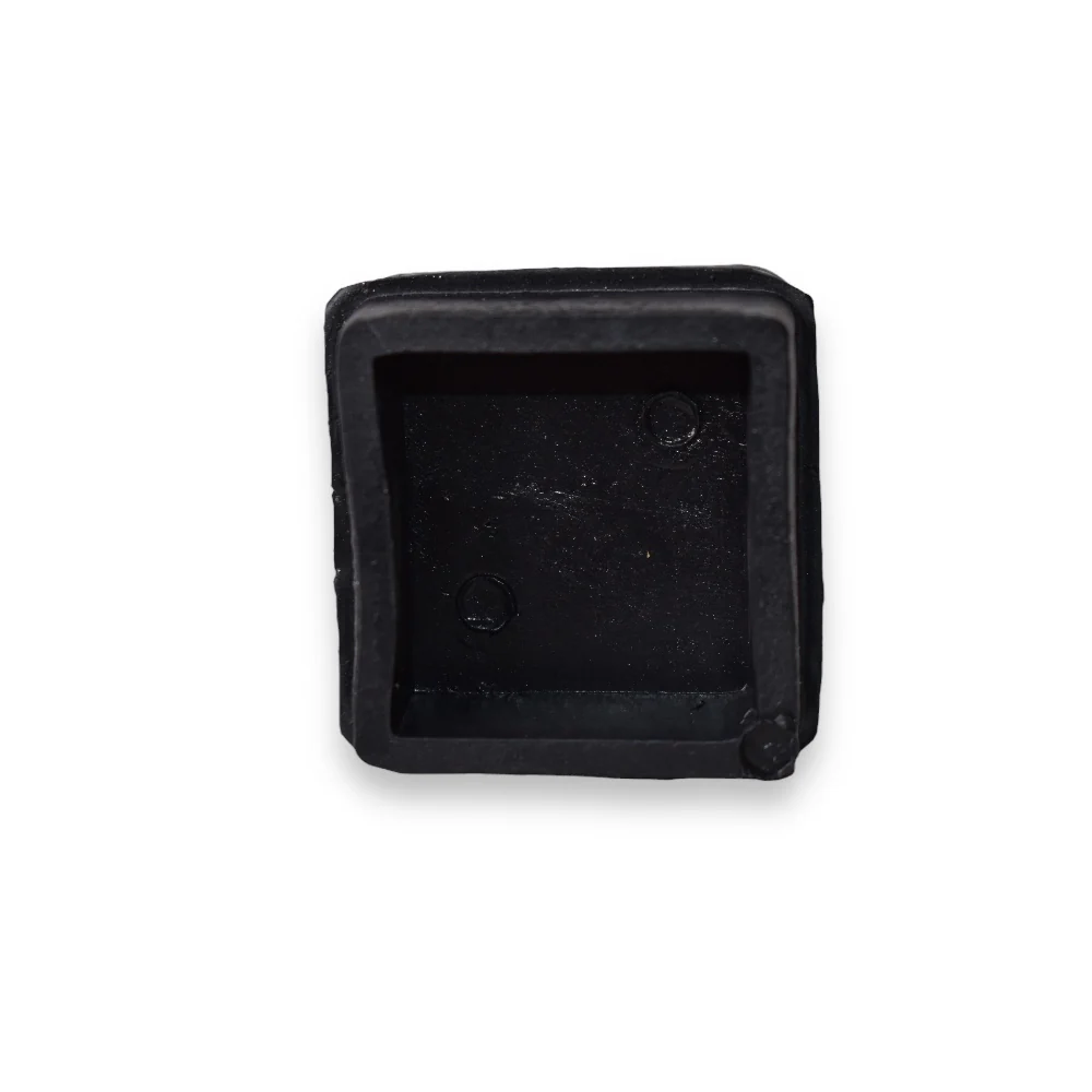 Regatón Tapón Cuadrado de Goma 1/2" a 2", Caja 100 piezas - 3/4" - Image 2